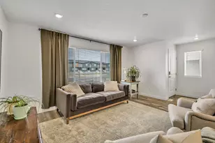 1987 E Sand Hollow Dr, Eagle Mountain, UT 84005 - Photo 12