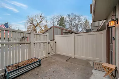 5504 S Willow Ln, Murray, UT 84107 - Photo 2