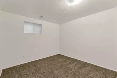 2321 W Harvest Ln, West Jordan, UT 84084 - Photo 32