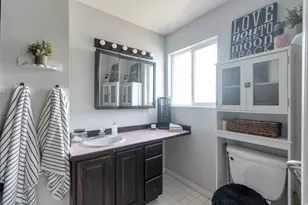 566 S Center St, Santaquin, UT 84655 - Photo 16