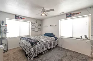 566 S Center St, Santaquin, UT 84655 - Photo 22