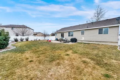 5423 W Pilgrim Dr, West Jordan, UT 84081 - Photo 4