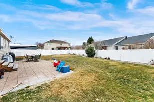 5423 W Pilgrim Dr, West Jordan, UT 84081 - Photo 26