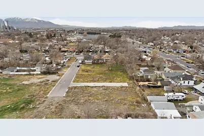 824 W Hoyt Pl, Salt Lake City, UT 84116 - Photo 2