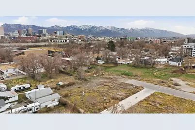 824 W Hoyt Pl, Salt Lake City, UT 84116 - Photo 4