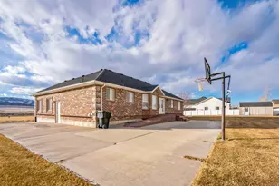 877 S 200 W, Mona, UT 84645 - Photo 4