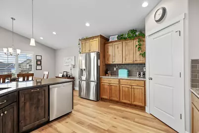 536 S Thurgood Ln, Syracuse, UT 84075 - Photo 14