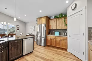 536 S Thurgood Ln, Syracuse, UT 84075 - Photo 14