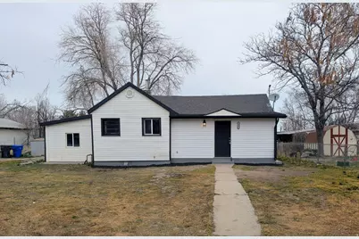 222 W Cherry St, Grantsville, UT 84029 - Photo 2