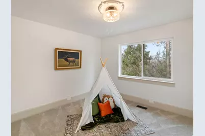 2760 E Blue Spruce Dr, Holladay, UT 84117 - Photo 18