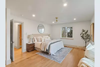 2760 E Blue Spruce Dr, Holladay, UT 84117 - Photo 4