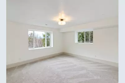 2760 E Blue Spruce Dr, Holladay, UT 84117 - Photo 30