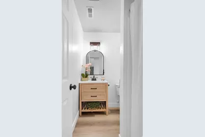 564 E 300 S, Provo, UT 84606 - Photo 12