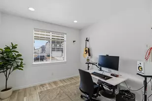 1950 W 900 N, Layton, UT 84041 - Photo 8