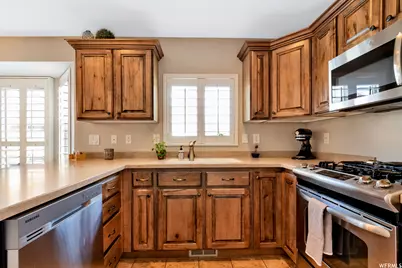 2238 N 2600 W, Lehi, UT 84043 - Photo 8