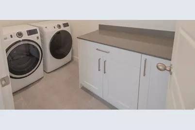 339 W 25 N #6, Layton, UT 84041 - Photo 18