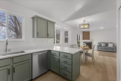 337 E 910 N, Tooele, UT 84074 - Photo 4