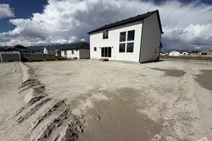 2272 E Yellow Blossom St, Eagle Mountain, UT 84005 - Photo 2