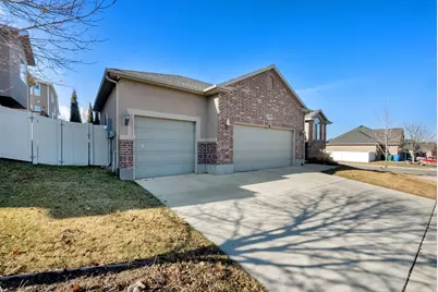 13708 S Buckeye Way, Riverton, UT 84096 - Photo 2