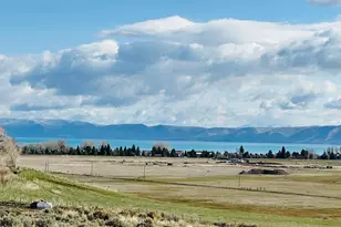 2747 S Country Club Way, Garden City, UT 84028 - Photo 2