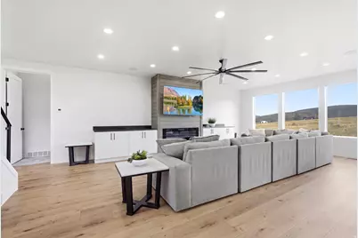 2747 S Country Club Way, Garden City, UT 84028 - Photo 16