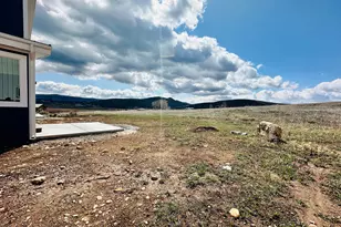 2747 S Country Club Way, Garden City, UT 84028 - Photo 34