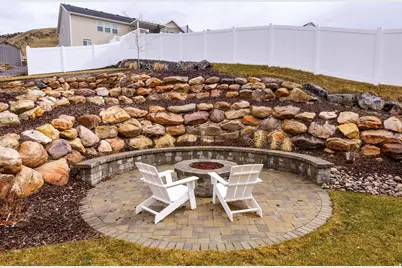 668 N 800 E, Hyde Park, UT 84318 - Photo 40