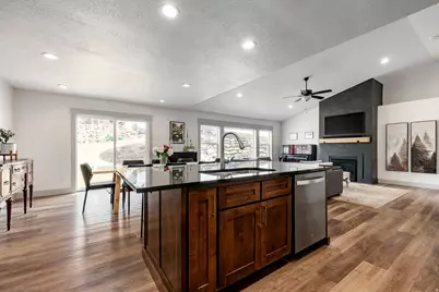 668 N 800 E, Hyde Park, UT 84318 - Photo 16