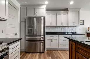 668 N 800 E, Hyde Park, UT 84318 - Photo 4