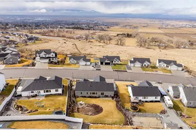 668 N 800 E, Hyde Park, UT 84318 - Photo 46