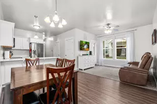 1809 W Terra Vista Ln, Saratoga Springs, UT 84045 - Photo 4