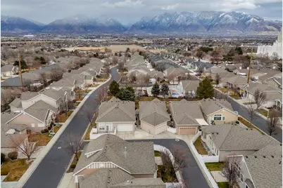 1533 W Homecoming Ave, South Jordan, UT 84095 - Photo 8