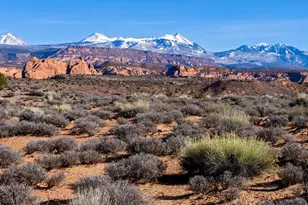 1144 N Kayenta Dr, Moab, UT 84532 - Photo 1