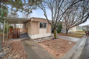 264 E Crescentwood Dr, Sandy, UT 84070 - Photo 1