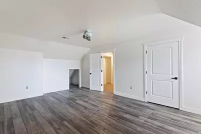 1686 W 2425 S, Syracuse, UT 84075 - Photo 14