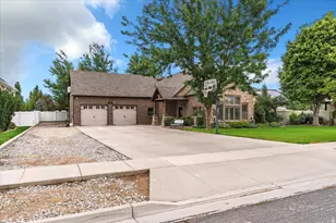 1686 W 2425 S, Syracuse, UT 84075 - Photo 20
