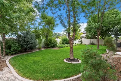 1686 W 2425 S, Syracuse, UT 84075 - Photo 18