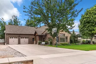 1686 W 2425 S, Syracuse, UT 84075 - Photo 1