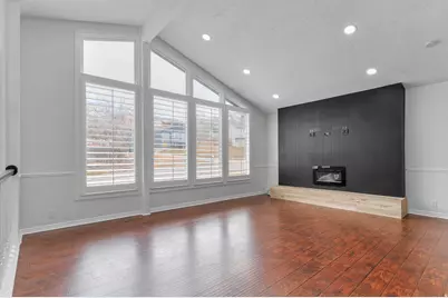 2197 E Thistlewood Way, Sandy, UT 84092 - Photo 2