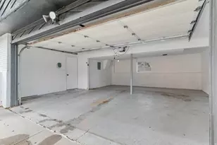 2197 E Thistlewood Way, Sandy, UT 84092 - Photo 18