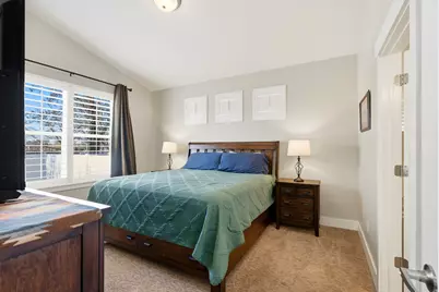 5614 Justice Howe Ln, Salt Lake City, UT 84107 - Photo 18