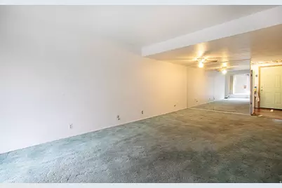 3343 S Georgetown E, Salt Lake City, UT 84109 - Photo 4