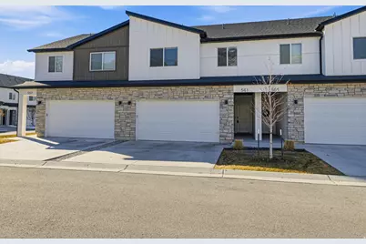 561 N 225 E, Providence, UT 84332 - Photo 2