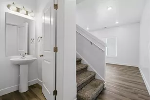 561 N 225 E, Providence, UT 84332 - Photo 8