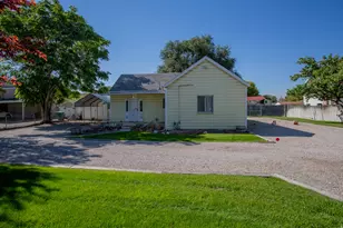 8686 S Temple Dr W, West Jordan, UT 84088 - Photo 1