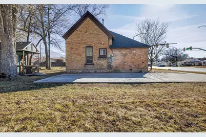 805 E 400 S, Springville, UT 84663 - Photo 20