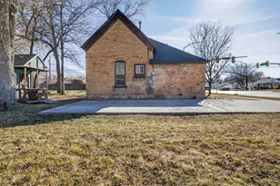 805 E 400 S, Springville, UT 84663 - Photo 20