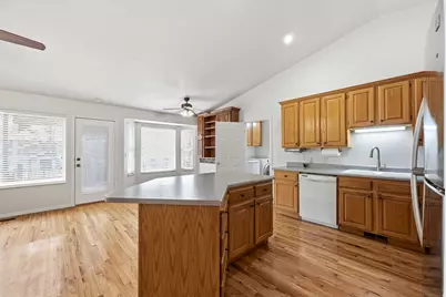 525 W 990 N, American Fork, UT 84003 - Photo 10