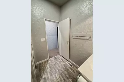 2500 N Fort Ln #212, Layton, UT 84041 - Photo 14