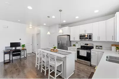 7073 N Mountain Field Dr, Eagle Mountain, UT 84005 - Photo 6